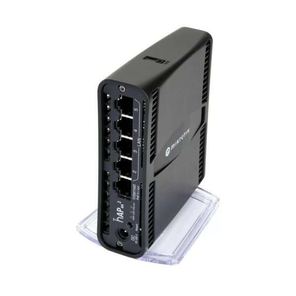 Vam nagaja Wi-FI signal? Brez skrbi, imamo rešitev! Z Mikrotik hAP AX2 je brezžični signal močnejši kot kdaj koli prej. Uporablja standard 802.11ax s podporo za Wave 2, kar pomeni, da je glede na prejšnje generacije: -40% hitrejši v 5 GHz omrežju -90% hitrejši v 2,4 GHz omrežju